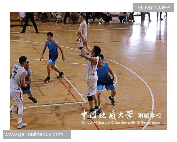 翟若云强调篮球团队精神的重要性团结协作是赢得比赛的核心要素